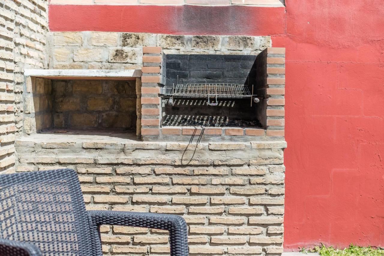 Villa Marty - Mayores De 25 Anos Chiclana de la Frontera Eksteriør bilde